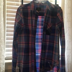 blue and pink american eagle flannel